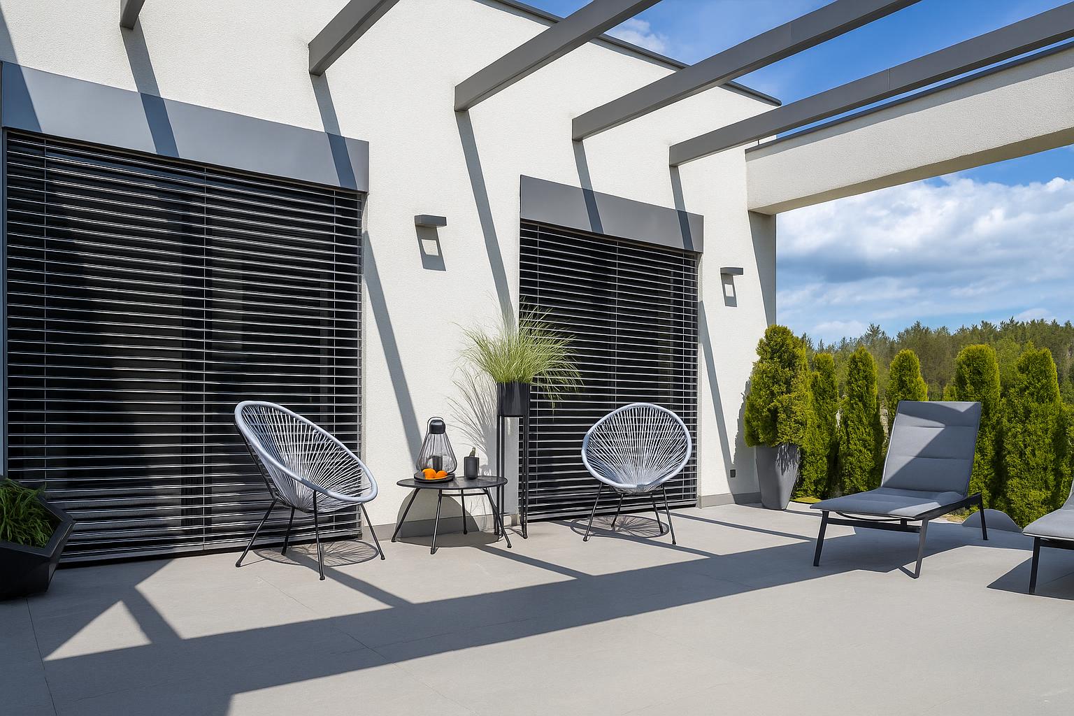 retractable awning blinds